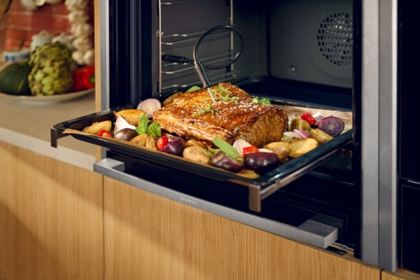 1700219500-neff-b69vy7my0-ezust-suto-2