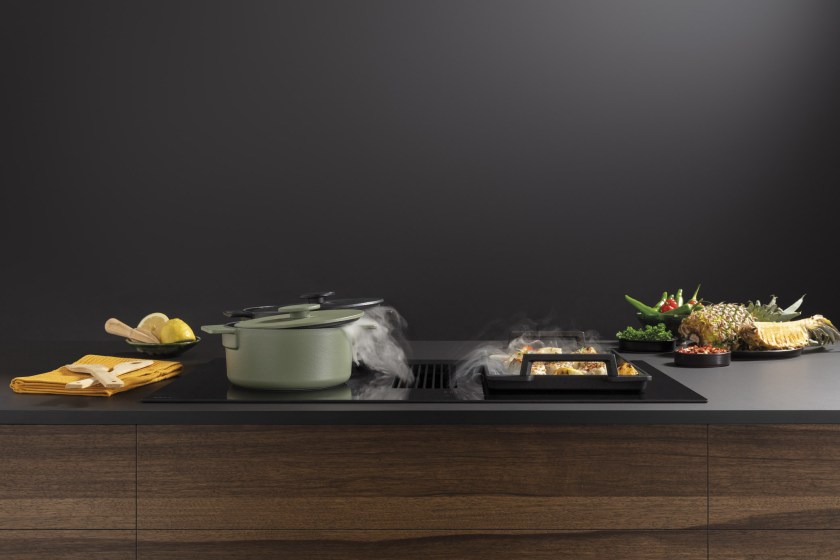 1851-1861-Novy-Easy-black-90cm-ambient_frontview_loop_v4