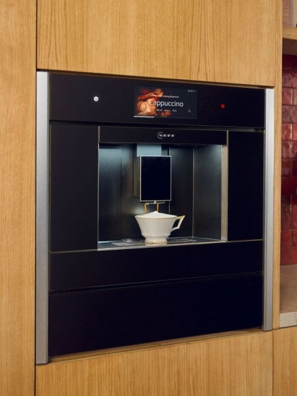 22526008_M-1-018_CoffeeMachine_AS_YN_1200x1600