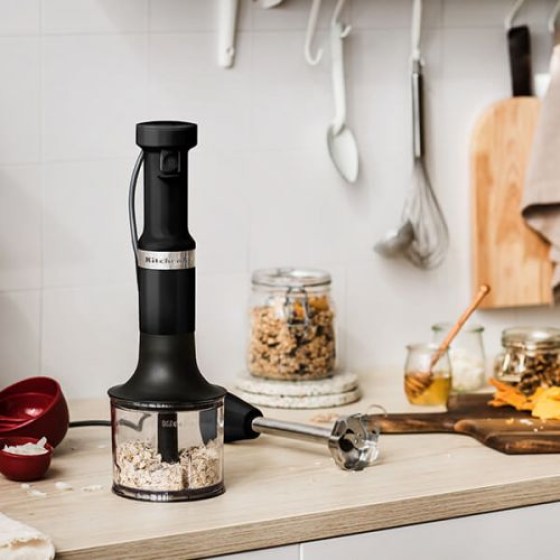5KHBV83BBM-KitchenAid-Matte-Black-Corded-Hand-Blender-3