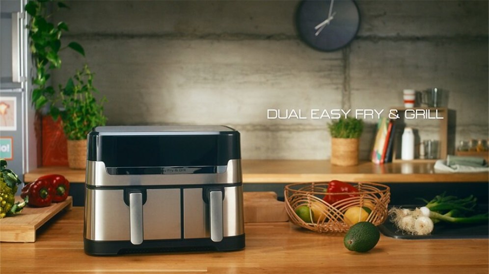 Frytkownica-beztluszczowa-TEFAL-Dual-Easy-Fry-Grill-EY905D10-Air-Fryer-obraz-lifestyle-1