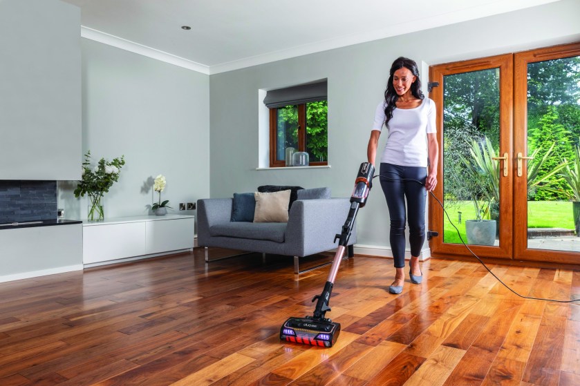 Shark_HZ500UKT_Traditional_Hardfloor_33_RT_CMYK-scaled