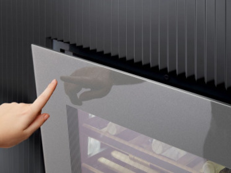 miele-kwt7112iged-wine-storage-lifestyle2